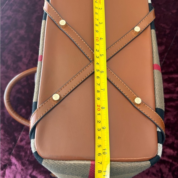 Burberry Tan and Brown Women's Bag - Picture 14 of 15